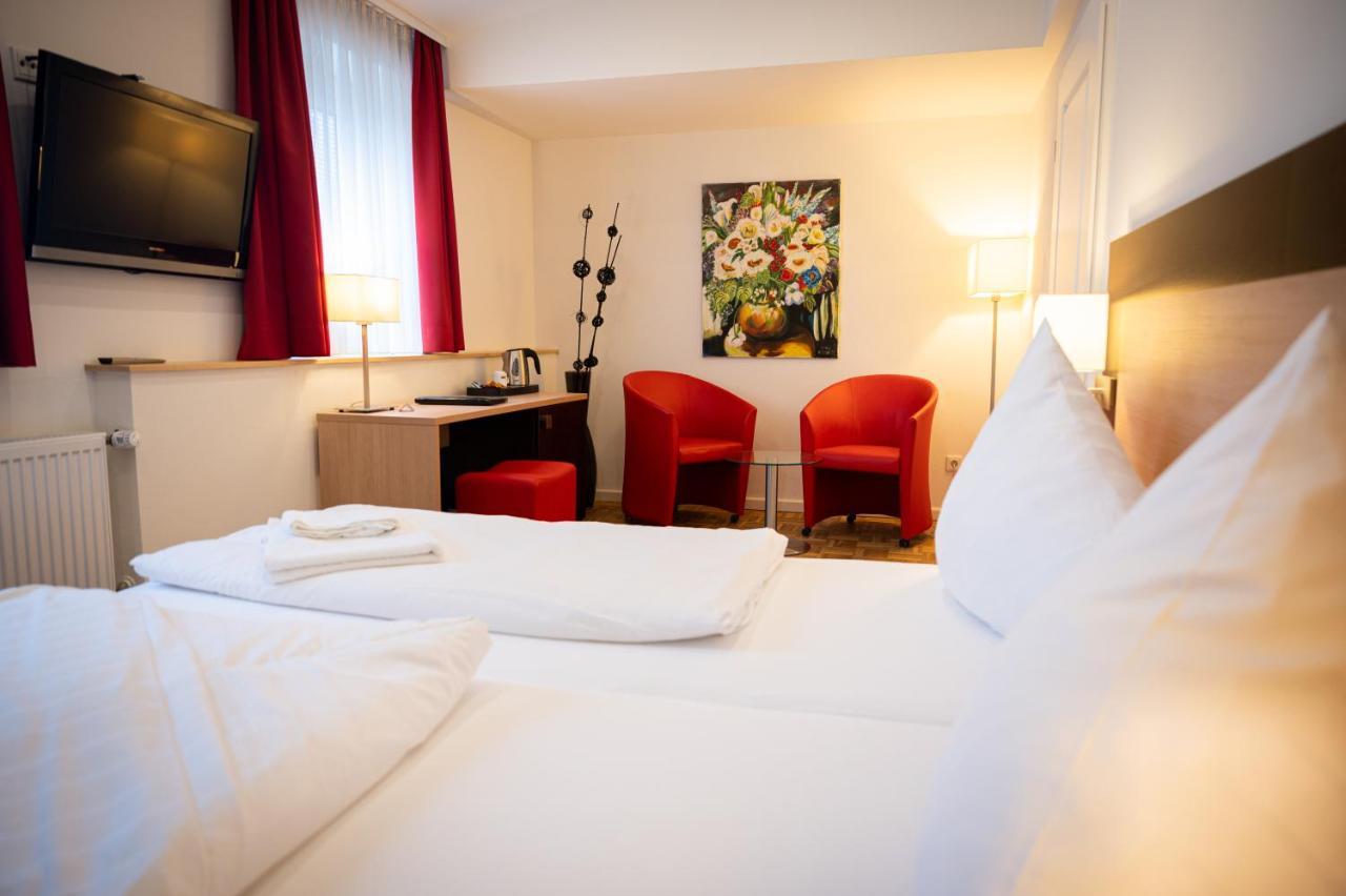Hotel Altes Pfarrhaus à Ernst Extérieur photo