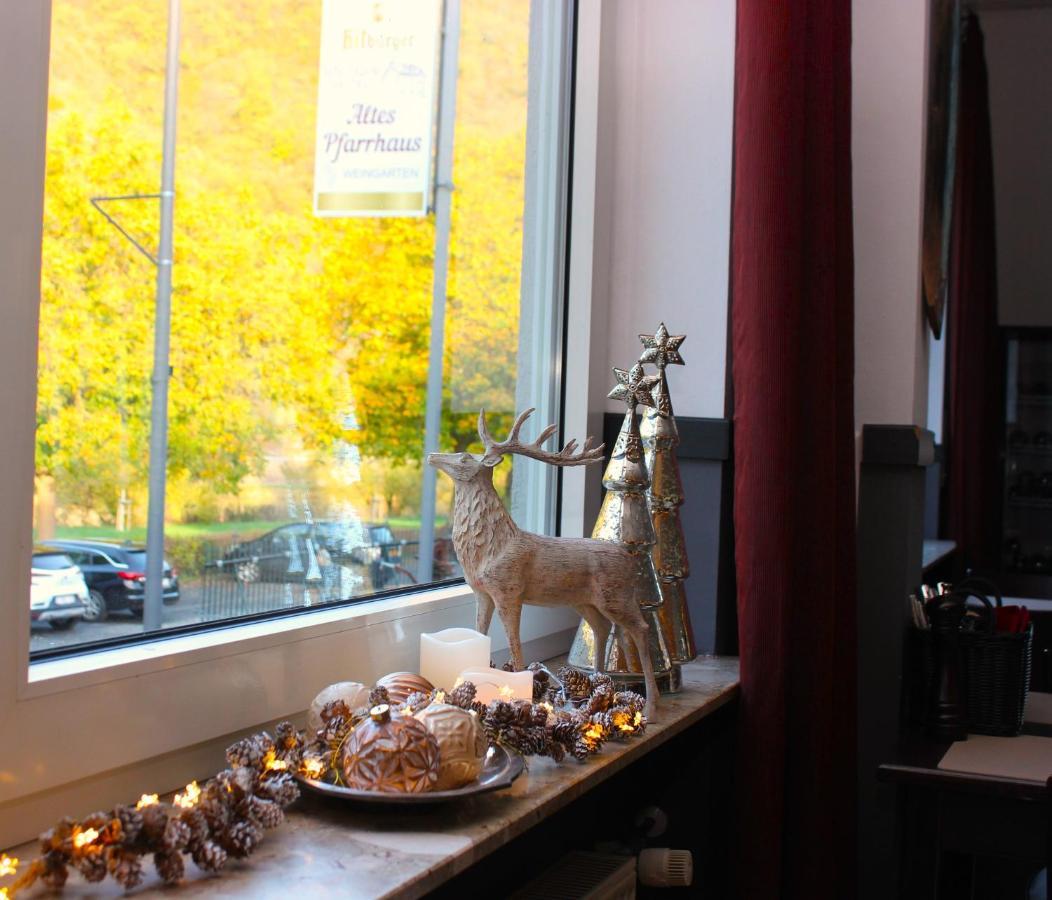 Hotel Altes Pfarrhaus à Ernst Extérieur photo