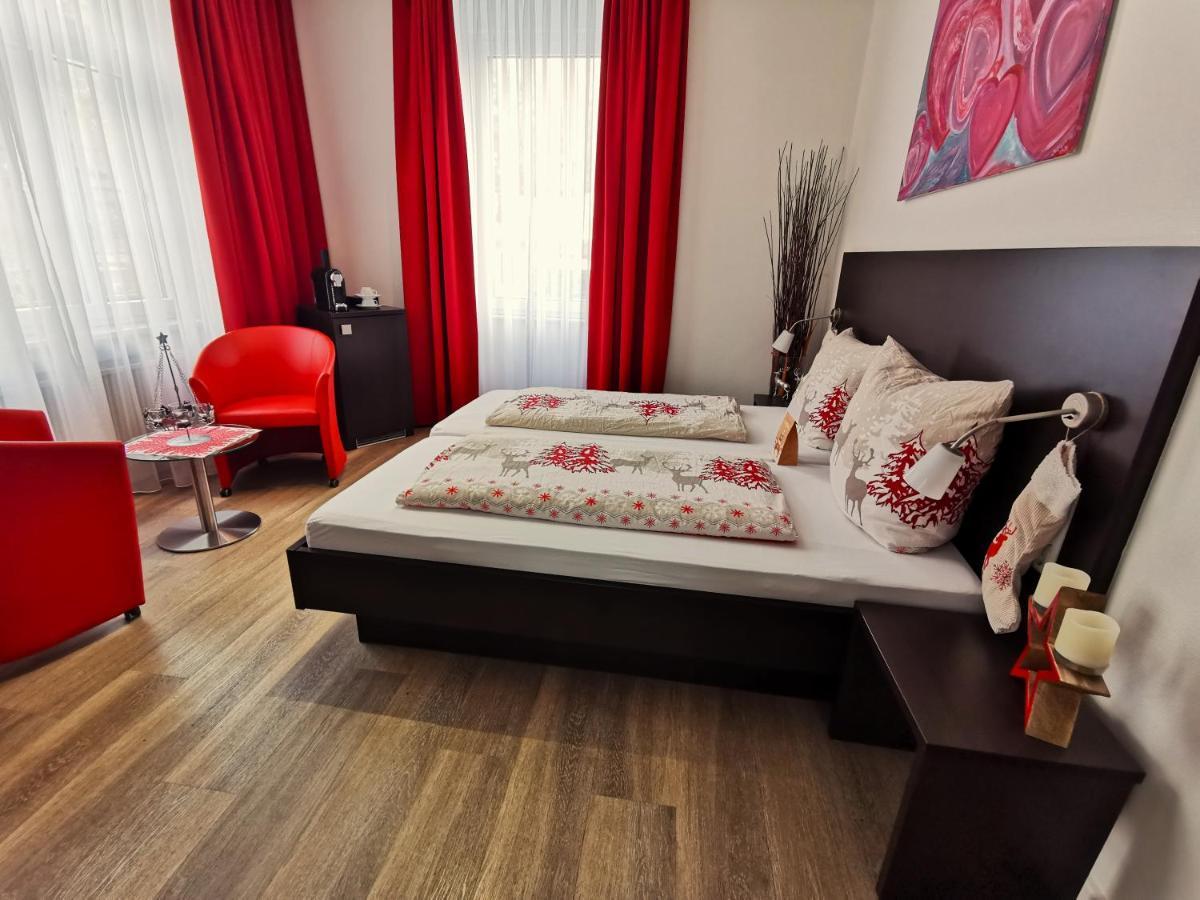 Hotel Altes Pfarrhaus à Ernst Extérieur photo